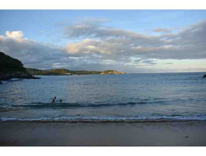 Enjoy 7 nights in 2 bedroom LUXURY 5 star CONDO @ Huatulco Bay Mexico