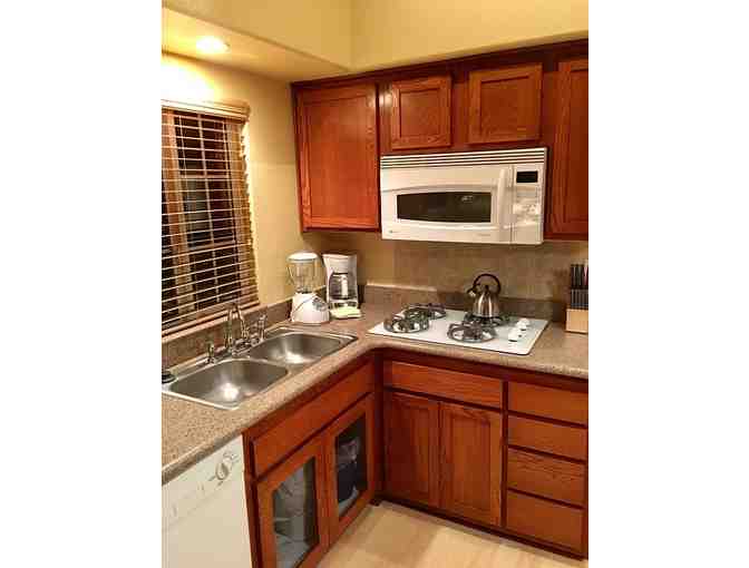 Enjoy 7 nights @ Lighthouse Pointe Resort California Coast + $100 FOOD