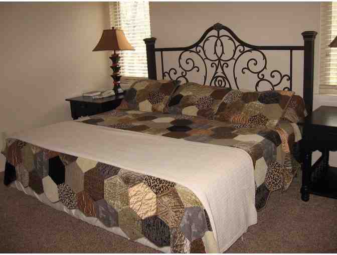 Enjoy 7 nights @ Los Lagos At Hot Springs Village, Arkansas 1 bed unit + $100 FOOD