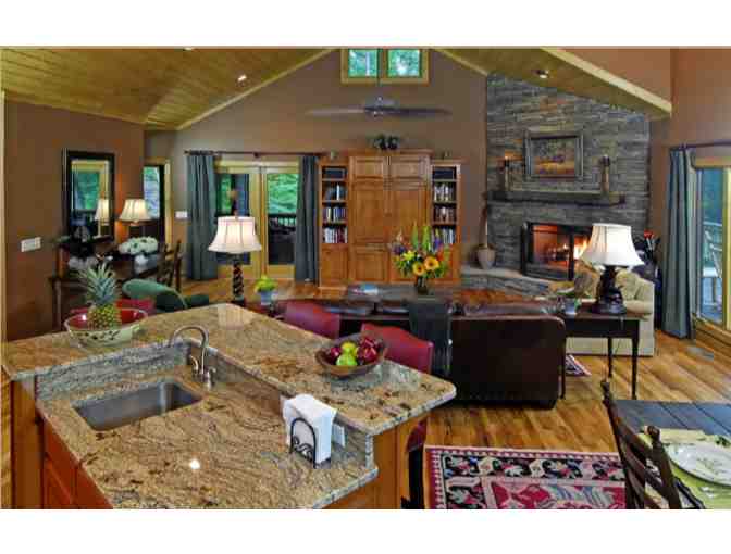 Enjoy 7 nights LUXURY 3 bedroom cabin Sapphire North Carolina + $200 FOOD