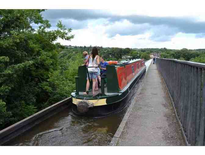 Enjoy 7 nights on exclusive Canal Boat adventure for 2 Northwich, England