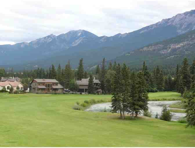 Enjoy 7 nights @ Sunchaser Vacation Villas Fairmont Hot Springs Canada