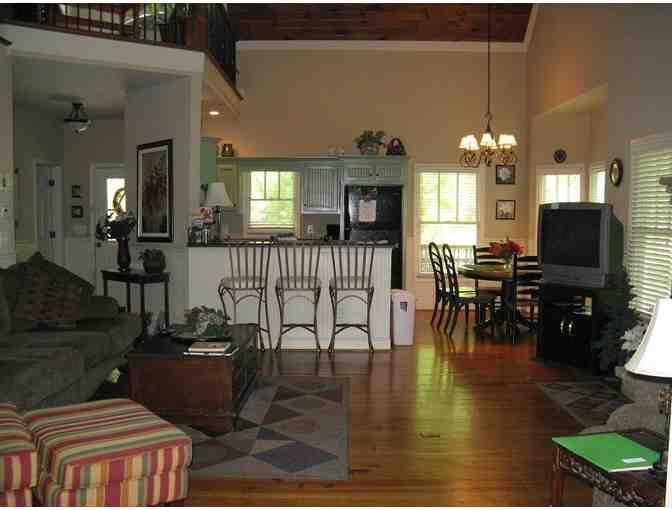 Enjoy a 5 night stay @ 4 Bedroom Luxury Retreat in Helen GA | 4.7 star rated + $200 FOOD