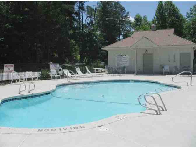 Enjoy a 5 night stay @ 4 Bedroom Luxury Retreat in Helen GA | 4.7 star rated + $200 FOOD