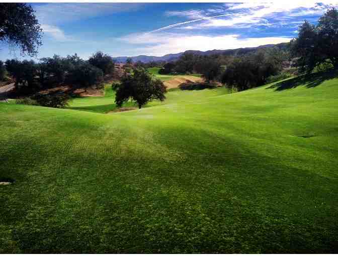 Enjoy a Foursome GOLF ROUND The Oaks Club at Valencia,Ca + $200 FOOD Credit