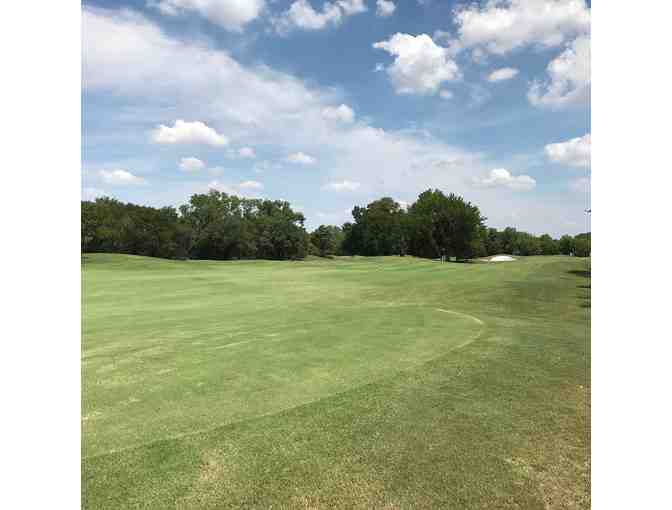 Enjoy Golf for 4 @ Cowboys Golf Club Grapevine,TX + $100 Food Credit