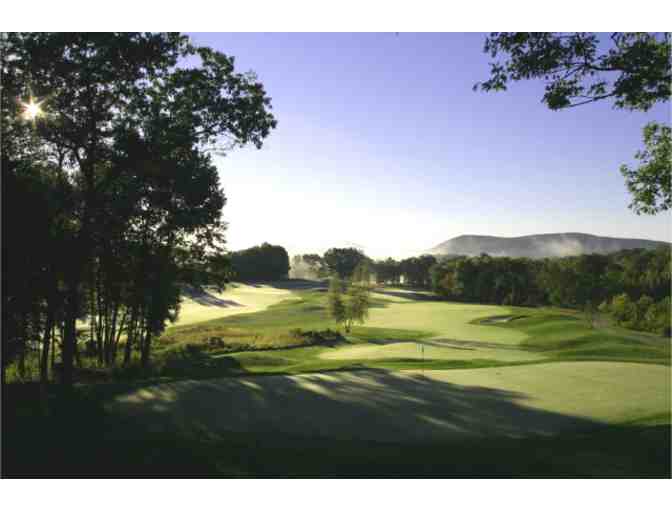 Enjoy Golf for 4 @ The Club At River Oaks Sherman,CT + $100 FOOD Credit