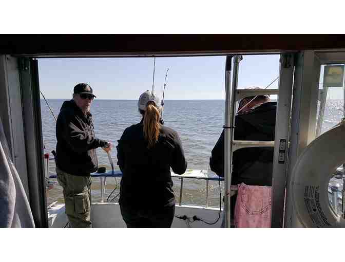 Enjoy Half DAY CHARTER FISHING for 4 Fishing Charters of Duluth,MN 5star reviews+$100 FOOD