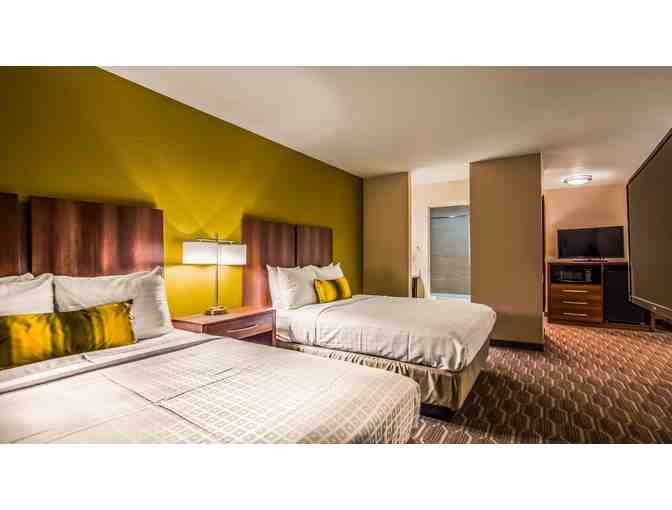 Enjoy 2 nights Best Western North Phoenix 4 STAR RATED + $200 Food Credit