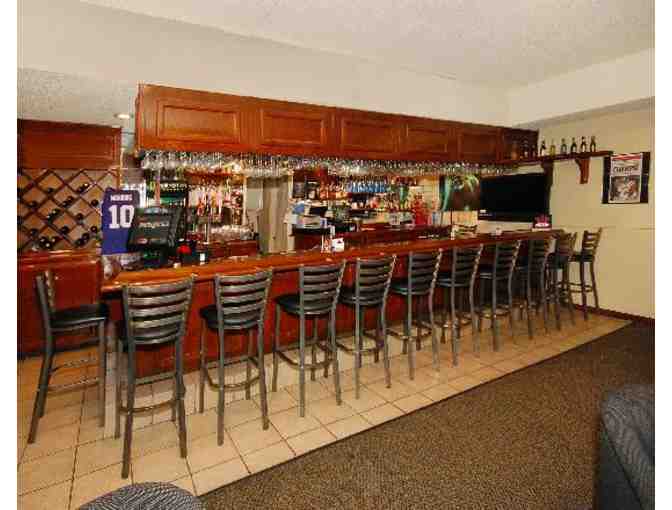 Enjoy 2 nights Quality Inn & Suites-Goodyear 3.5 star RATED + $200 FOOD