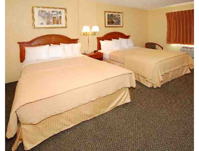 Enjoy 2 nights Quality Inn & Suites-Goodyear 3.5 star RATED + $200 FOOD