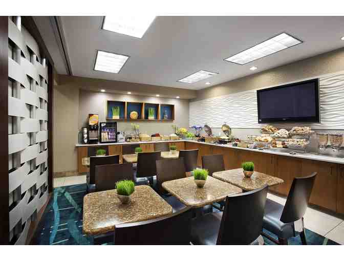 Enjoy 2 nights Springhill Suites Phoenix ARIZONA 3.5 star + $200 FOOD