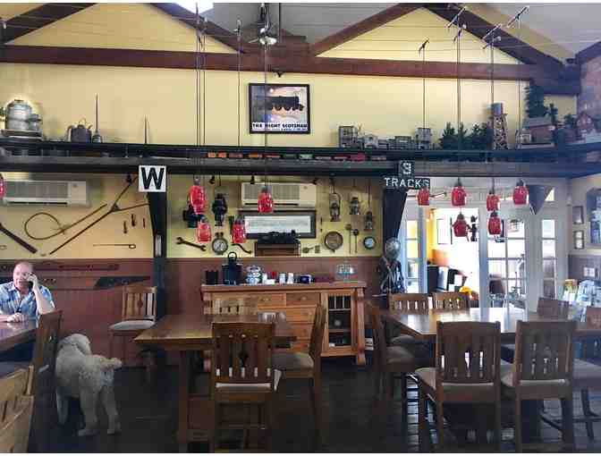 Enjoy 2 nights @ Riley's Railhouse 5 star Chesterton, IN + $100 FOOD  STAY IN RAIL CAR!