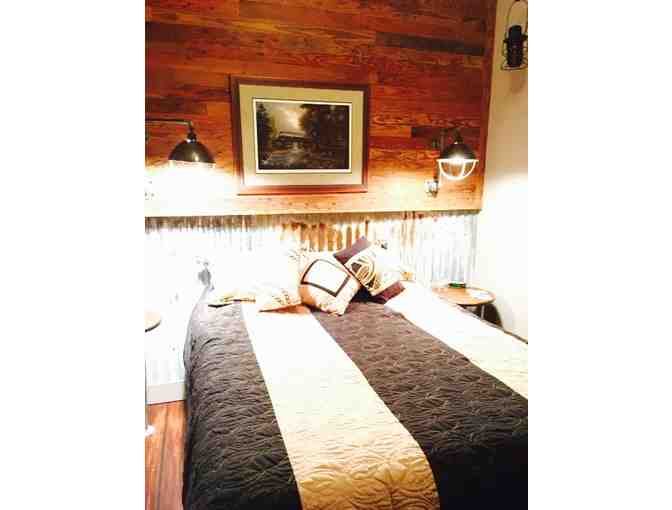 Enjoy 2 nights @ Riley's Railhouse 5 star Chesterton, IN + $100 FOOD  STAY IN RAIL CAR!