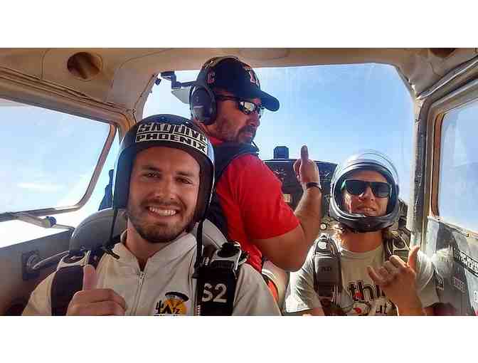 THRILL PACKAGE Sky Dive Phoenix for 2 + $200 Food Credit