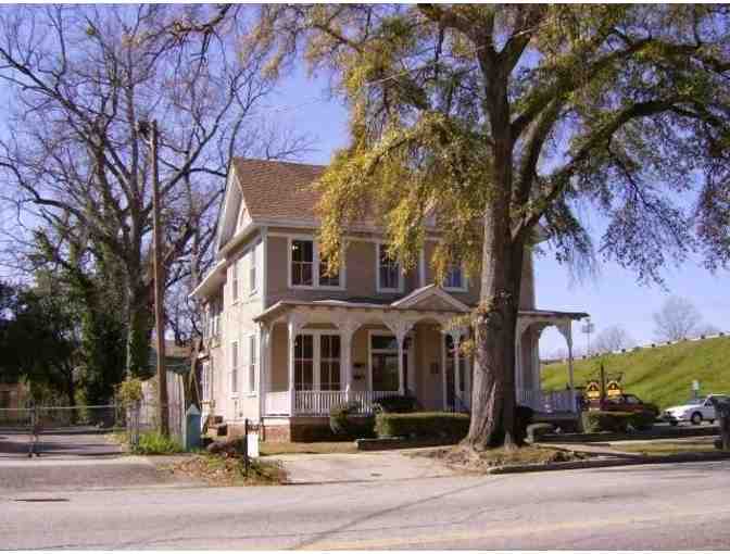 Enjoy 3 nights @ Painted Lady Augusta Georgia + $200 FOOD CREDIT