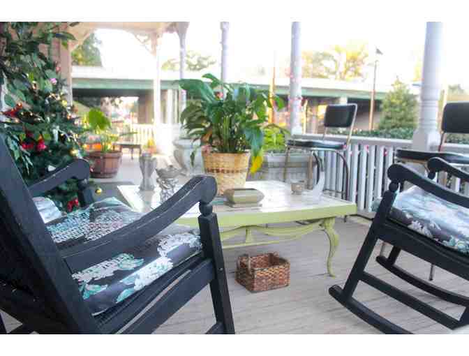 Enjoy 3 nights @ Painted Lady Augusta Georgia + $200 FOOD CREDIT