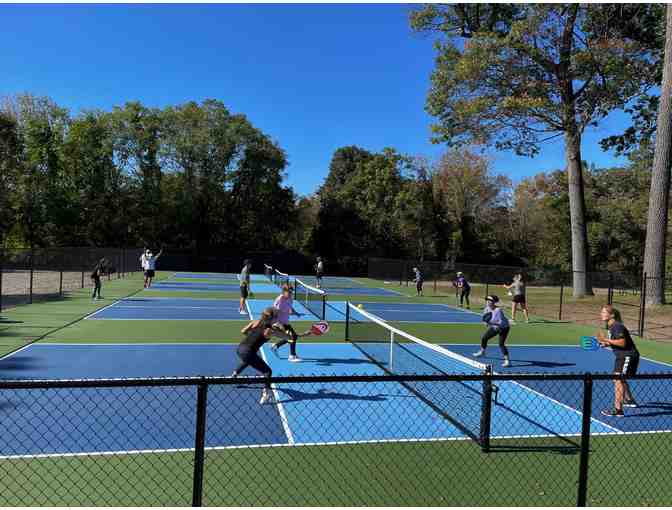 Pickleball lesson for up to 4 people at the Italian Center of Stamford