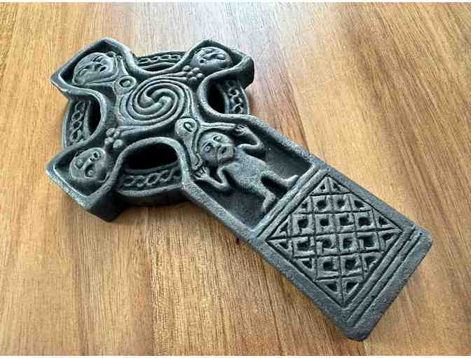 Veriditas Vault | Symbolic Art