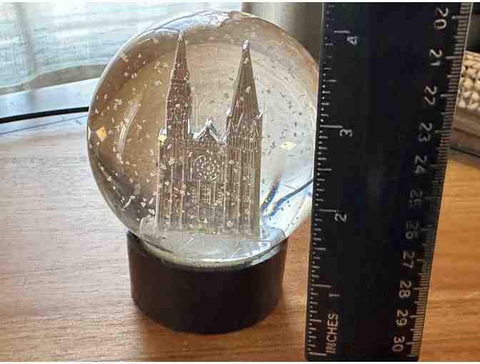 Chartres Cathedral Snow Globe | Direct from Chartres
