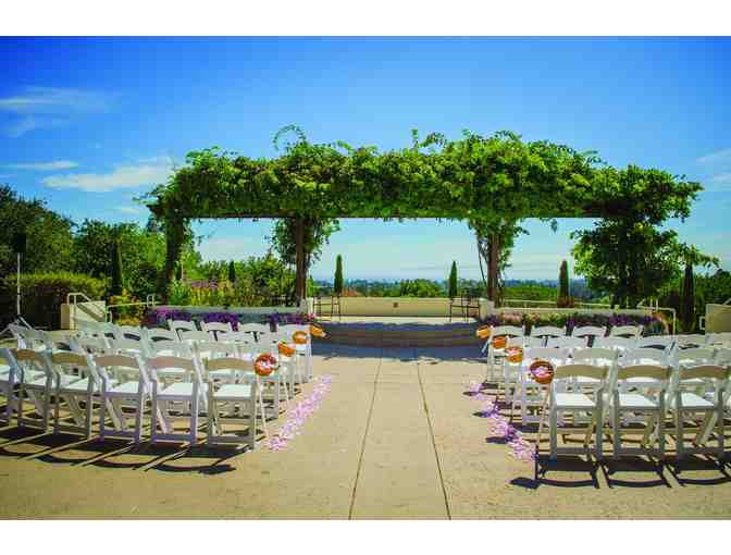 Chaminade - One night stay and breakfast for 2!