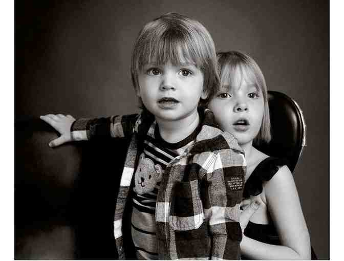 YARON LESHEM - Fine Art Studio Portraiture