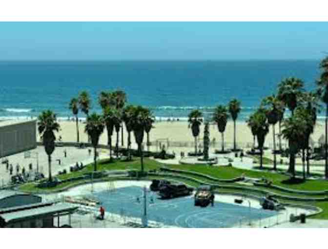 Hotel Erwin - One Night Stay in a Epic View King Room