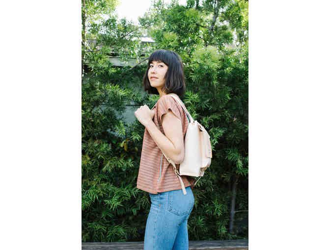 LOLA Y TULA 'ISA' LEATHER BAGBACK IN NATURAL