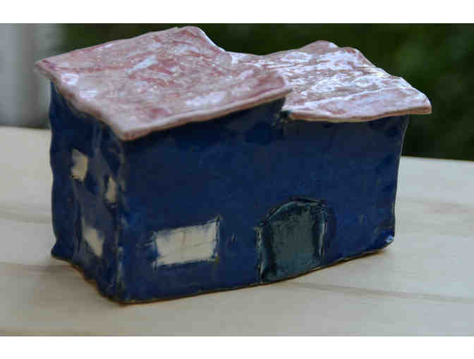 Palm Springs clay house in Blue