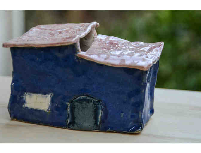 Palm Springs clay house in Blue