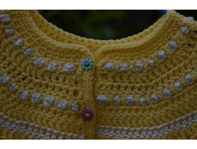 Baby coat yellow and white with short sleeves