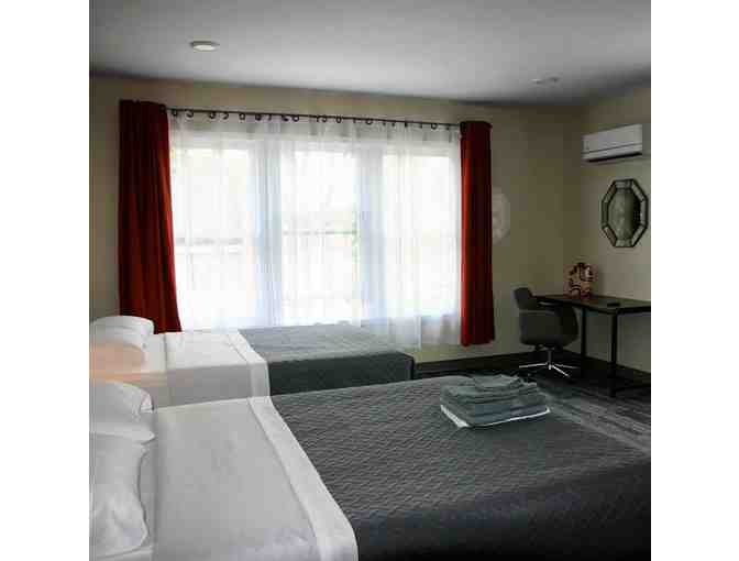 Marquette Hotel $100 gift certificate