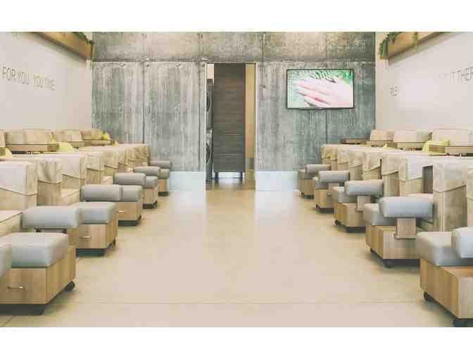 Seasonal Signature Pedicure at Bellacures