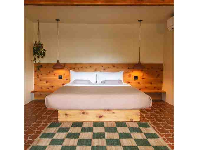 $250 Gift Certificate to the Hummingbird Inn in Ojai and Gift Card to Local Boutique