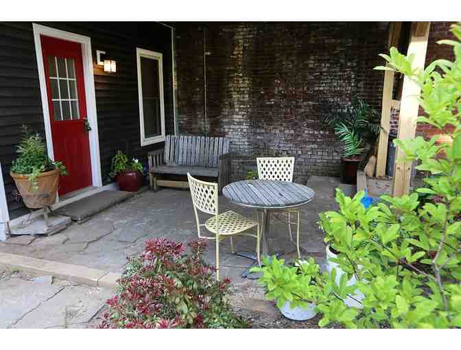 Hudson Valley (Saugerties, NY) 2-Night Stay for 2-3 People