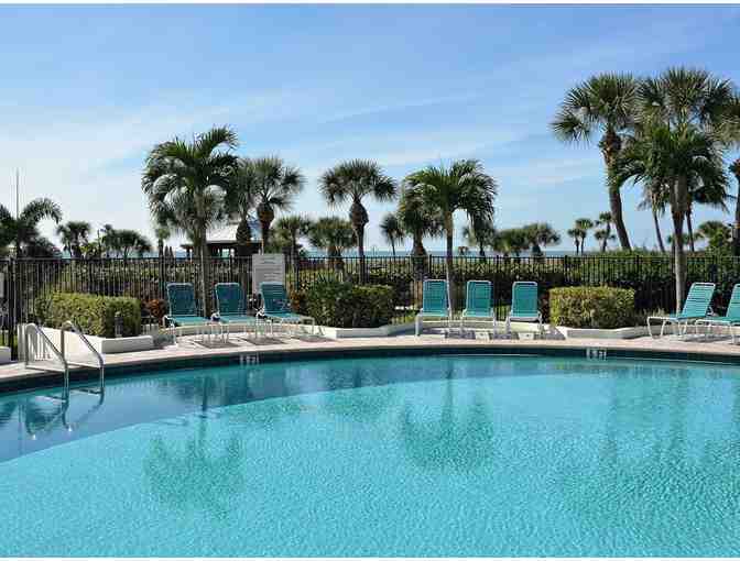 Sunny Beach Vacation at Crescent Beach, Siesta Key, Florida