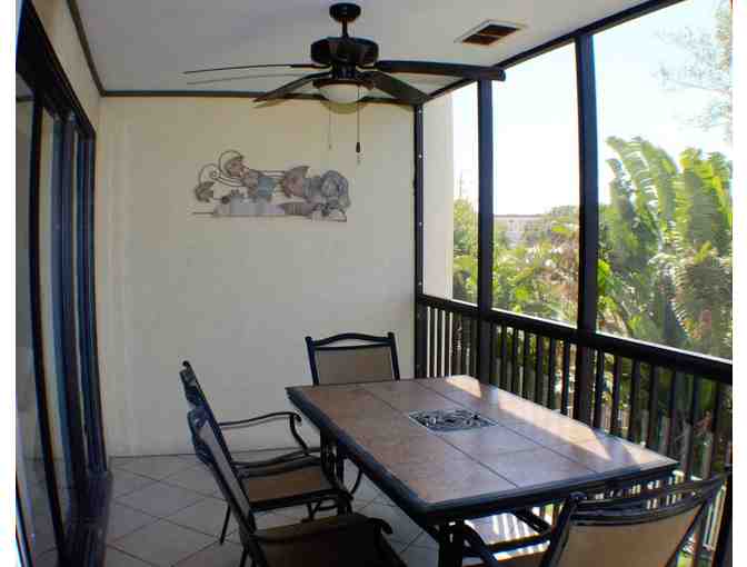 Sunny Beach Vacation at Crescent Beach, Siesta Key, Florida