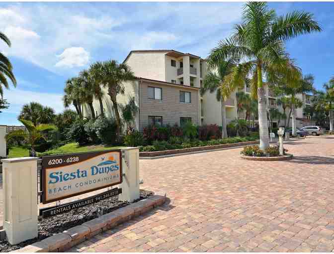 Sunny Beach Vacation at Crescent Beach, Siesta Key, Florida