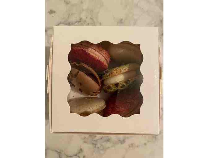 Artisan Macarons: One Fresh Dozen