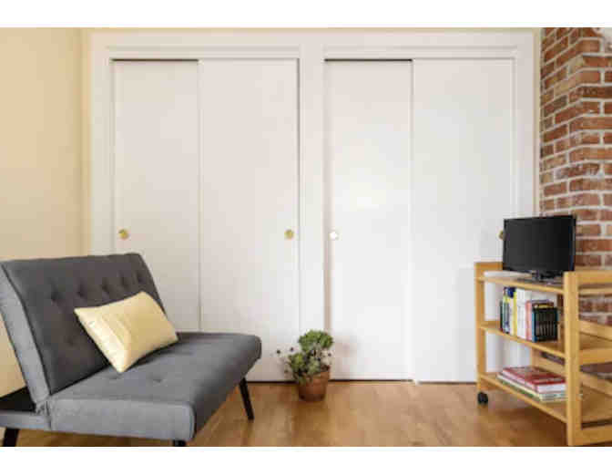 One-night Stay in West Portal Studio