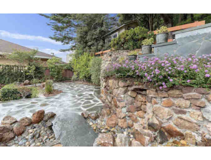 One-night Stay in West Portal Studio