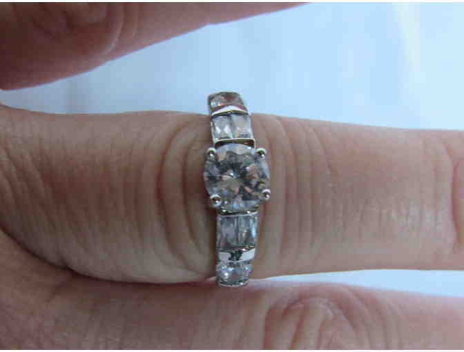 White Gemstone Square-Cut Ring in Silver Size 8