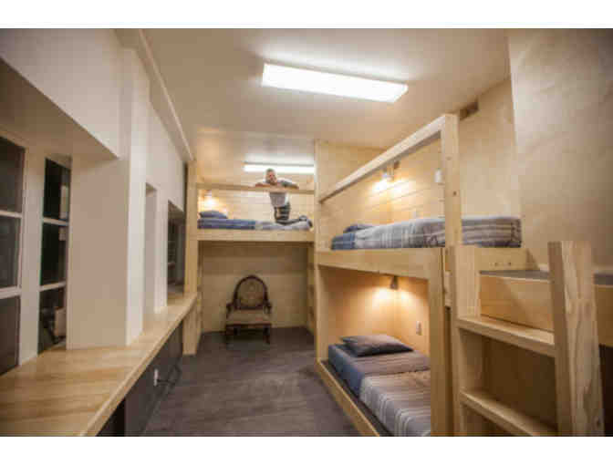 2 night stay: PodShare (Los Angeles / San Francisco)