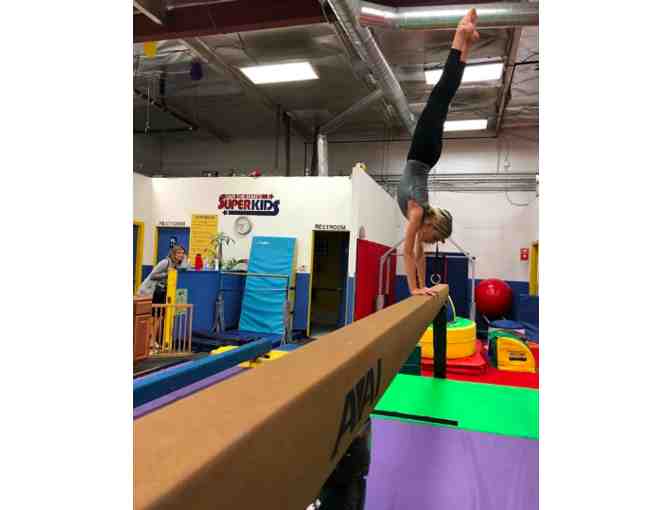 Dan the Man's Superkids - One Month of Gymnastics Classes