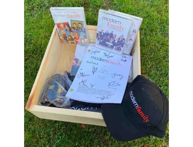 'Modern Family' Swag Bag