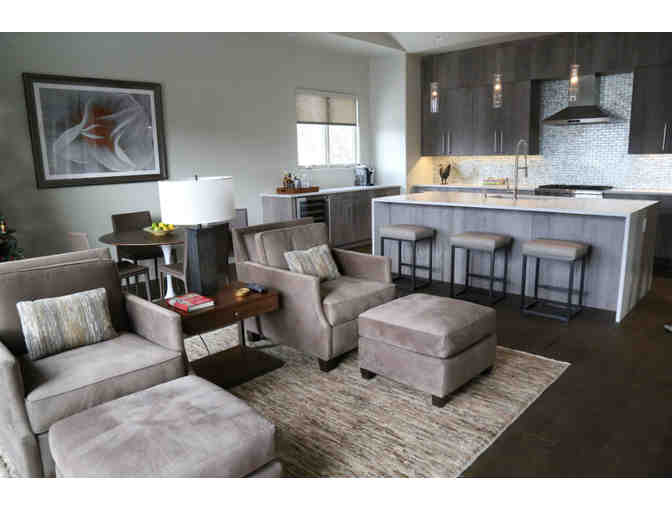 Darby Nicole Spaces - One Hour Home Accessory Design Work