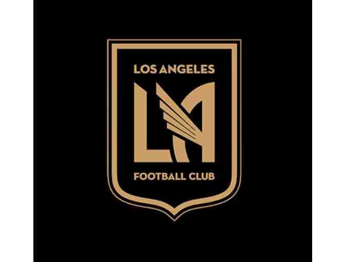 Los Angeles Football Club - Snapback signed by Mark-Anthony Kaye
