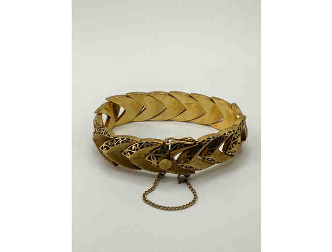 Vintage 14K gold bracelet with chevron-style flat links