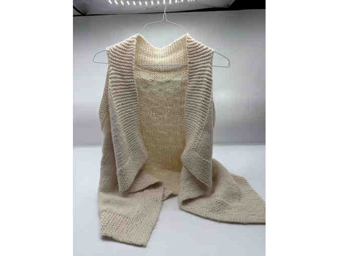 Hand-knitted merino wool vest - Photo 3