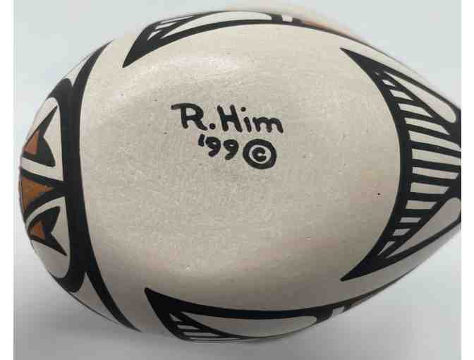 Zuni Indian Pottery Duck by artist Rowena Him Nahohai